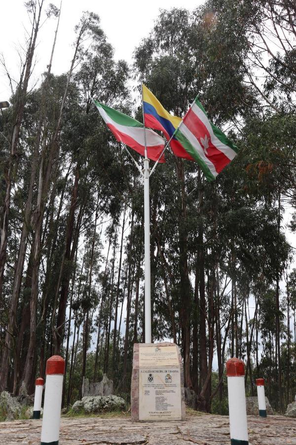 Hotel Lancers - Pantano De Vargas Paipa Boyaca מראה חיצוני תמונה